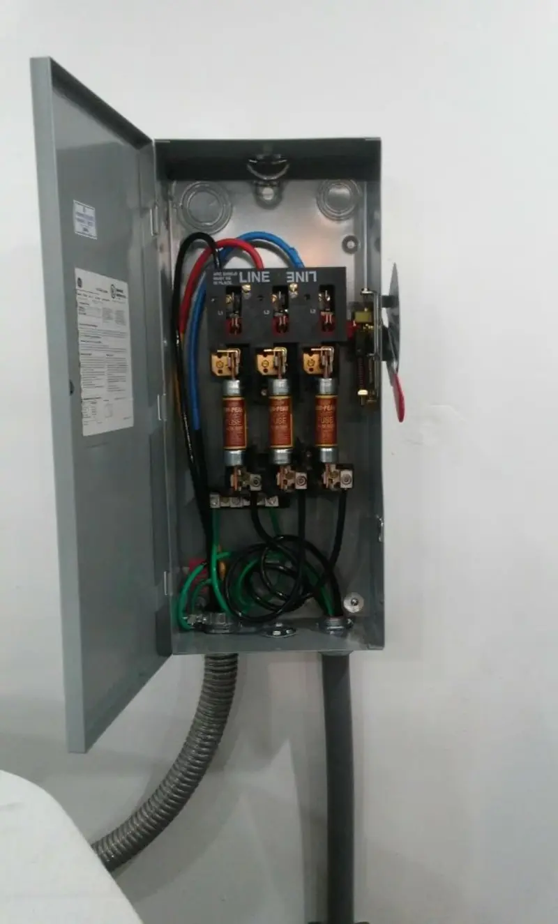Three-phase disconnect switch installed for Electrical Wiring & Rewiring in Toccoa